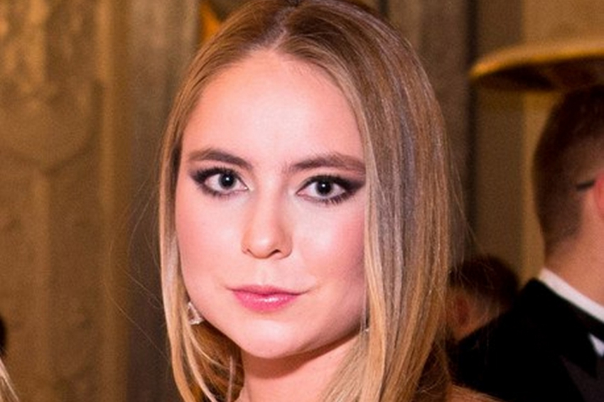 Певица Алекса заявила, что свекровь хочет наложить порчу на ее дочь