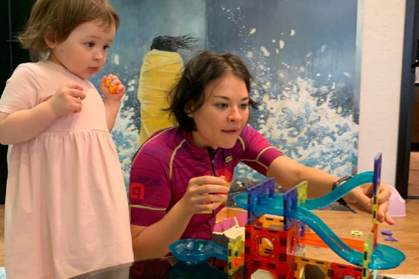 Ксения Шойгу опубликовала редкое фото 2-летней дочери