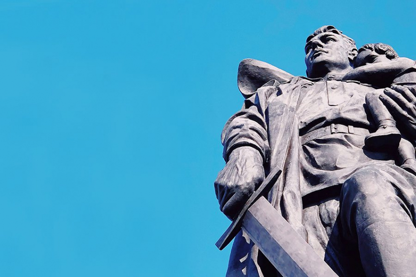 Германию толкают к сносу памятников советским воинам