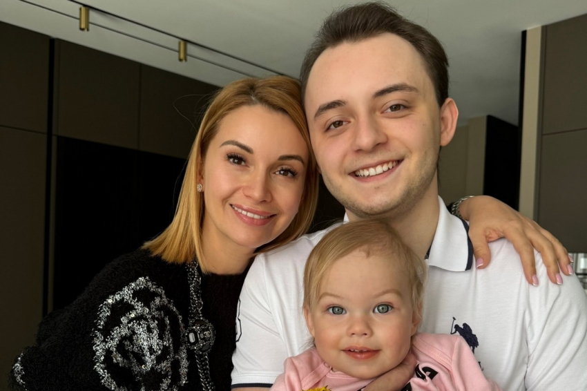 Певица Ольга Орлова призналась, что переживает за развитие дочери