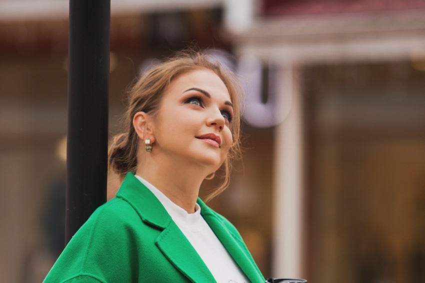 Певица Девятова публично раскритиковала российских артистов — прошлась по коллегам