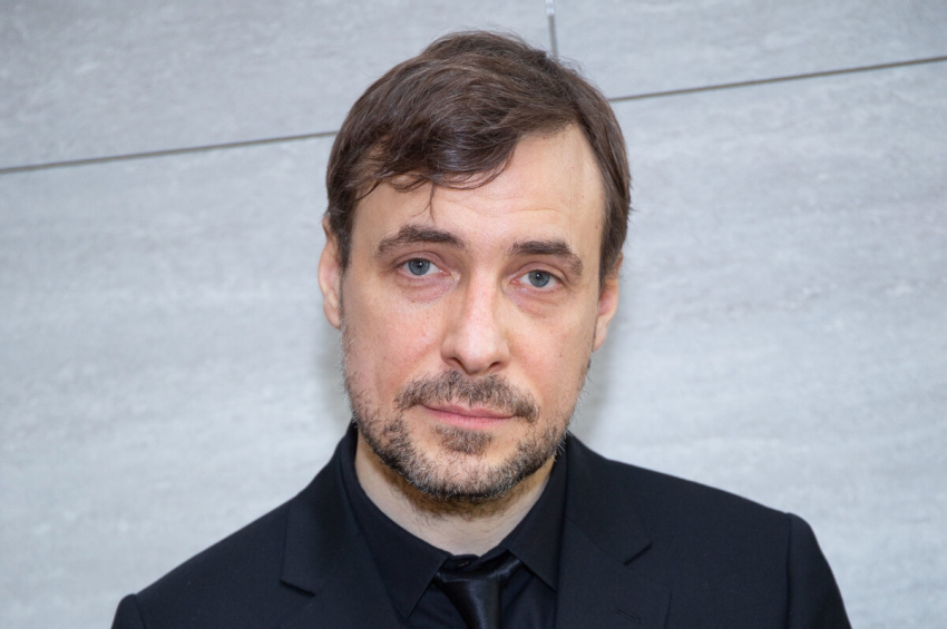 Евгений Цыганов превратился в настоящего старика: фото