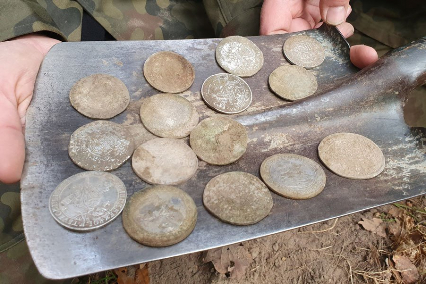 В Польше обнаружен клад редких монет XVII века