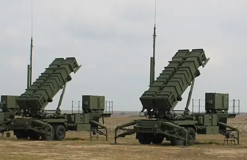 «10-12 систем ПВО спасут ситуацию»: Зеленский предложил потратить российские замороженные активы на закупку ЗРК для Украины