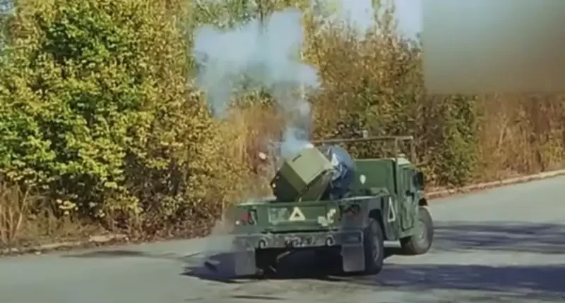 ВСУ показали дистанционное минирование с помощью бронеавтомобиля HMMWV