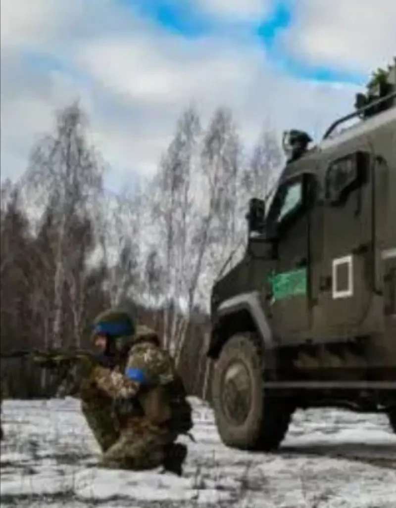 Белые квадраты: новые тактические знаки на технике ВСУ могут говорить о подготовке к наступлению из Черниговской области