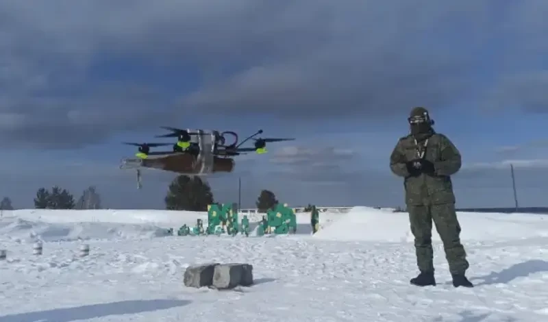 Показаны новые кадры поражения техники ВСУ оптоволоконными дронами на Южно-Донецком направлении