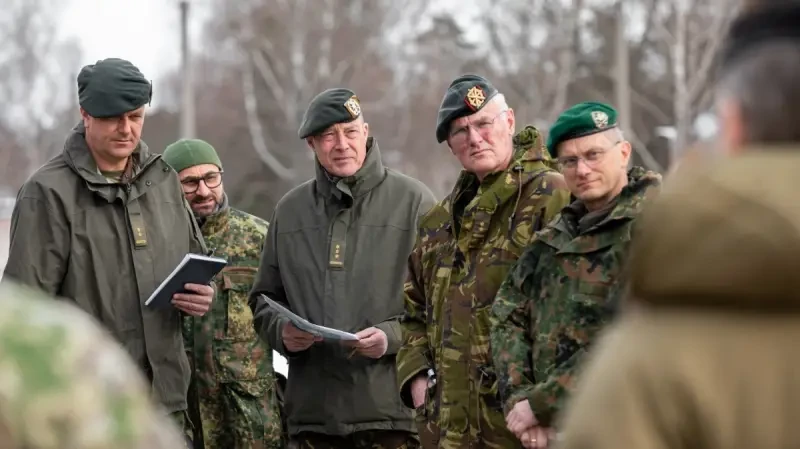 Reuters: За поставки вооружений Украине будет отвечать НАТО, а не США