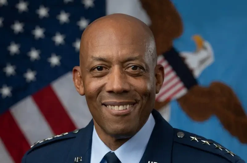 СМИ США: Трамп изменил решение по поводу увольнения главы Объединённого комитета начальников штабов