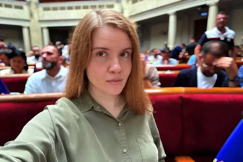 «Пехота ВСУ - рабство в один конец»: Безуглая раскритиковала украинский Генштаб за коррупцию и некомпетентность