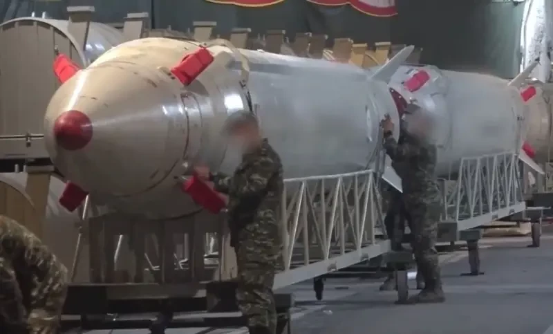 «Чтобы застать врагов врасплох»: командующий Центральным штабом Ирана объявил о подготовке масштабных военных учений