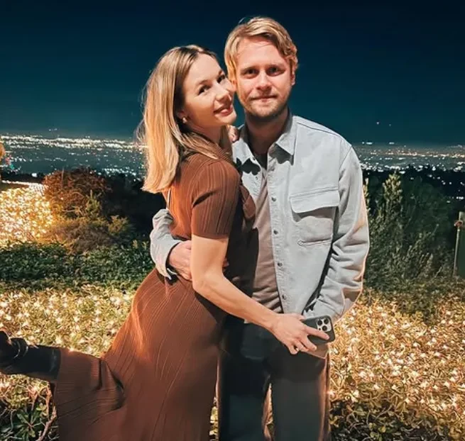 42-летняя Светлана Устинова впервые стала мамой