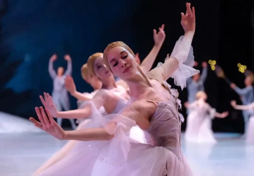 Два билета на "Щелкунчик" в Большом театре ушли на аукционе за 400 тысяч рублей