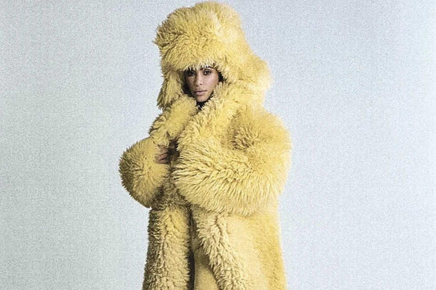 Зимние тренды, которым не страшны русские морозы: Шуба из 90-х, как у Люси Чеботиной, и ушанка Ким Кардашьян