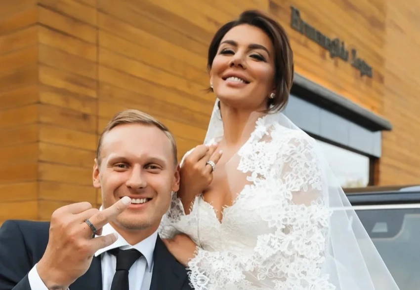 Бывший муж Анны Седоковой перед смертью поздравлял её с днём рождения и намекал на свою смерть