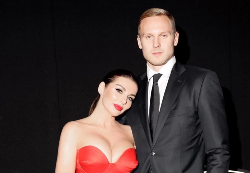 "Будьте людьми". Лера Кудрявцева и другие отреагировали на смерть бывшего мужа Анны Седоковой Яниса Тиммы