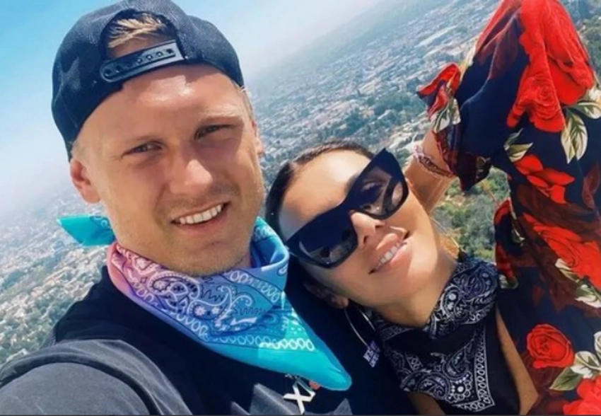 Снял номер в хостеле около дома Анны Седоковой, а тело нашёл жилец дома: подробности о смерти Яниса Тиммы