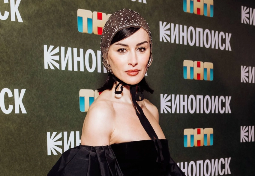 Алсу, Филипп Киркоров, Тина Канделаки, Дима Билан и Регина Тодоренко на премьере фильма "Небриллиантовая рука"