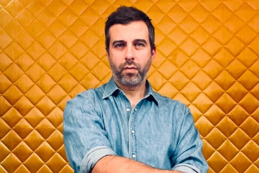 «Как в старые добрые»: Иван Ургант заинтриговал зрителей новогодним корпоративом с командой «Вечернего Урганта»