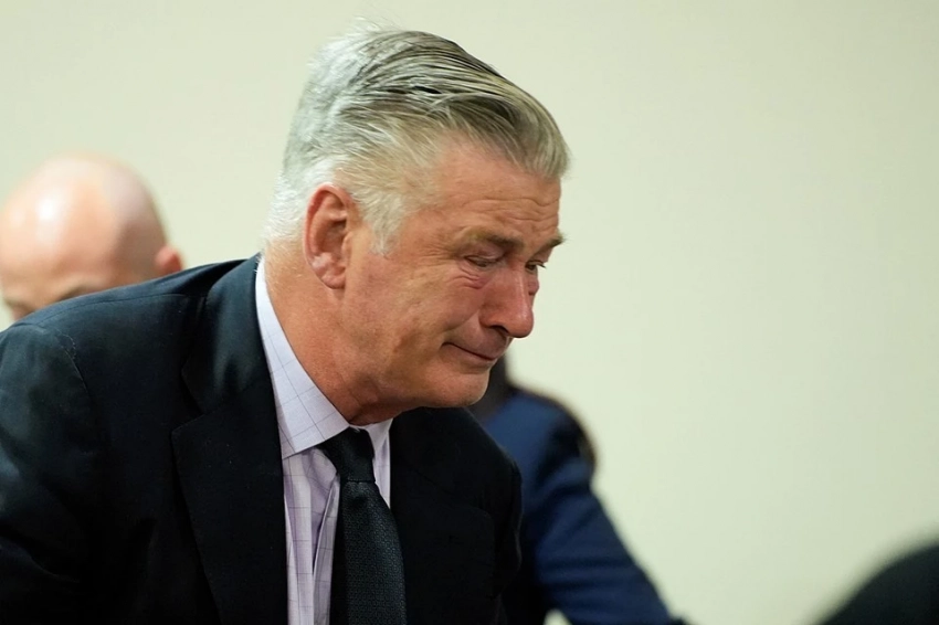 Резонансное дело об убийстве Алеком Болдуином оператора на съемке фильма «Ржавчина» закрыли. Вот какой вердикт вынес суд