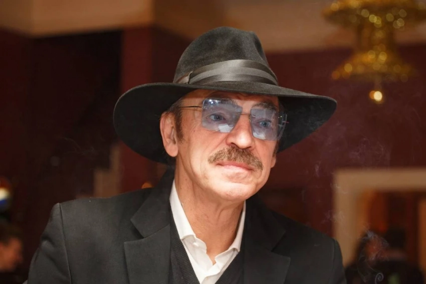 Увлекся философией, занимается внуками: Михаил Боярский отметит 75-летие в кругу семьи