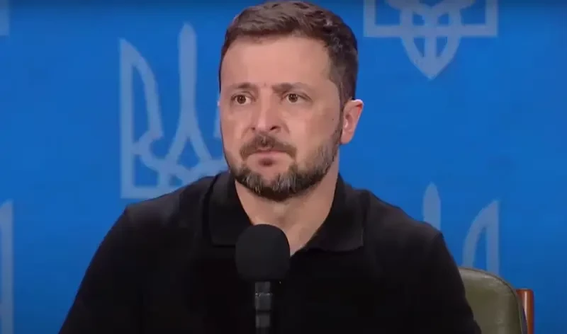 Результаты опроса показали, что уровень доверия к Зеленскому с пиковых значений мая 2022 года снизился почти вдвое