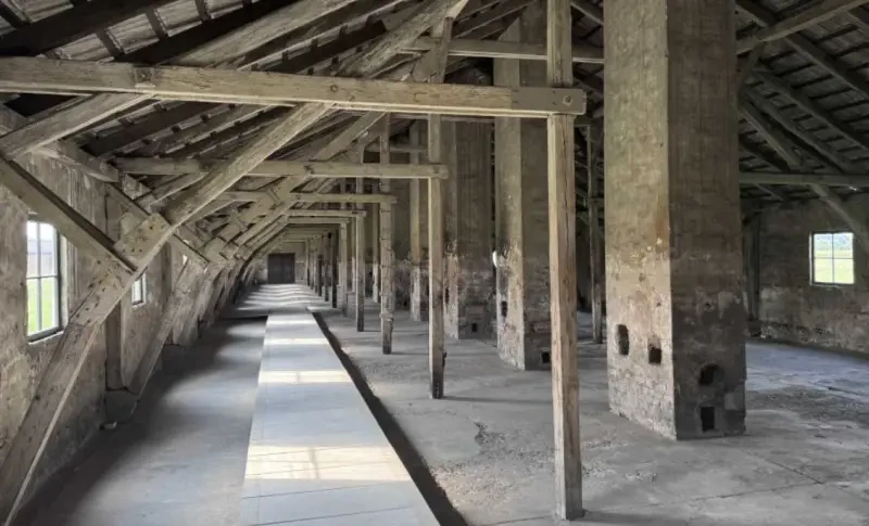 Нетаньяху решил не лететь на мероприятия в память об освобождении узников Освенцима в Польшу