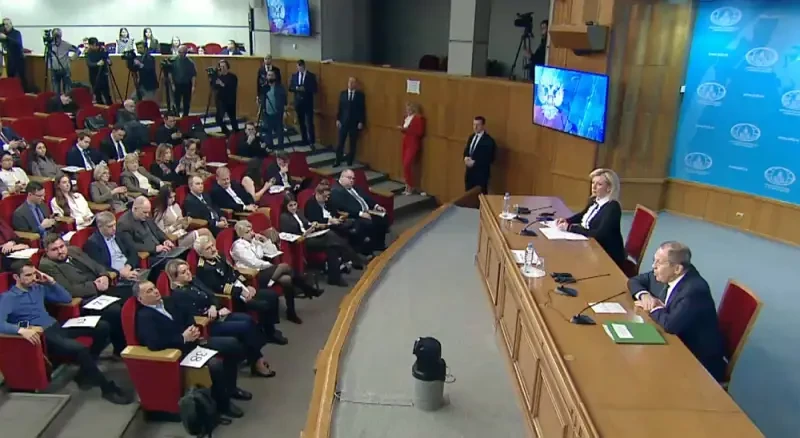 Лавров: Россия готова обсуждать гарантии безопасности «стране, которая сейчас называется Украиной»