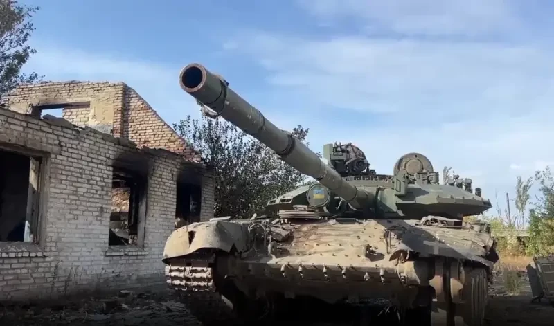 «Значит, будем стрелять по вам»: несколько часов бившие по своим танкисты ВСУ объяснили это приказом сверху