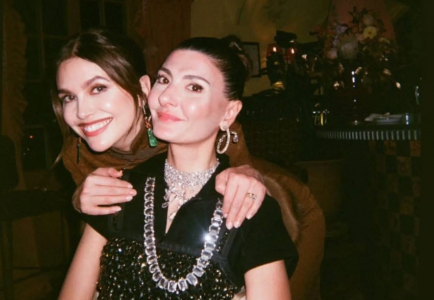 Даша Жукова вернулась в соцсети после рождения пятого ребёнка и показала, как отпраздновала Новый год в Швейцарии