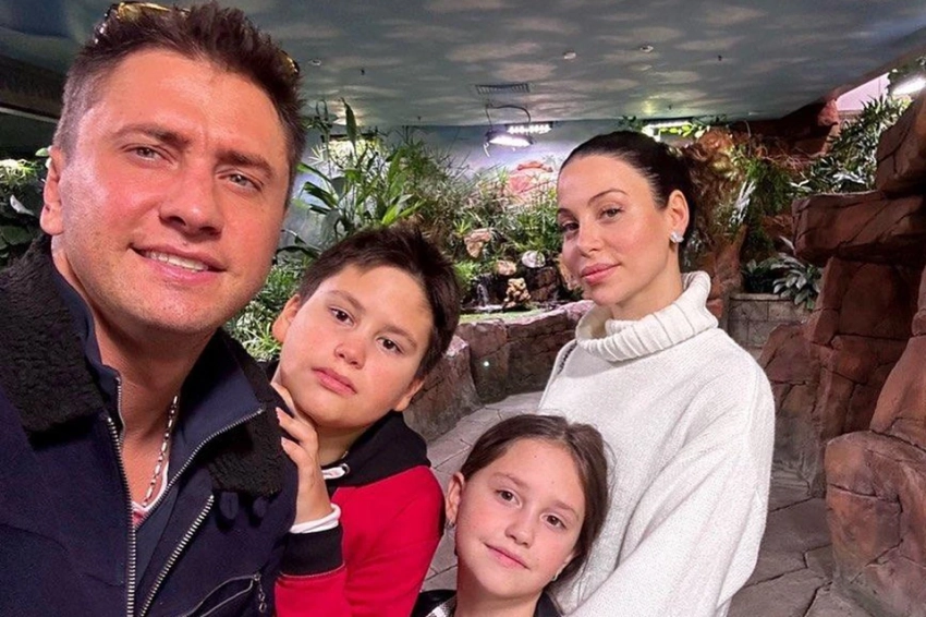 Сын Прилучного и Муцениеце попросил Деда Мороза забрать его у матери