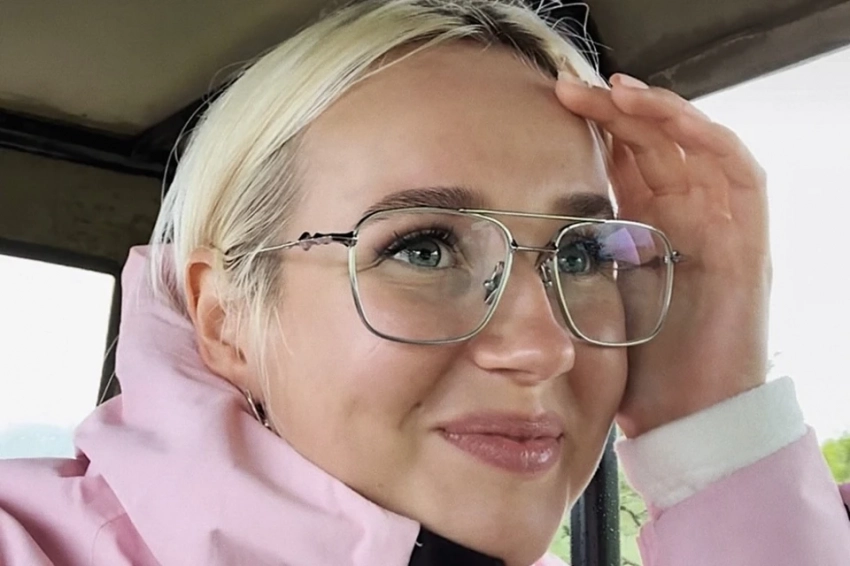 Певица Клава Кока рассказала о незваном госте, который оказался утром в ее комнате