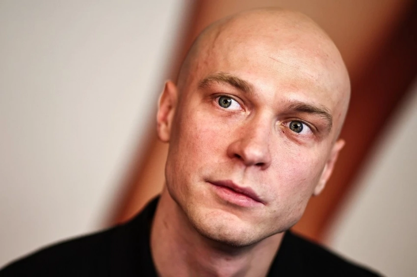 Александр Петров признался, что завидует успехам Юры Борисова: «На его месте мечтал бы оказаться любой артист мира»