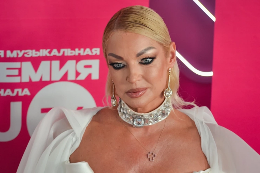 Волочкова пожаловалась на больные суставы: «Я как каланча»