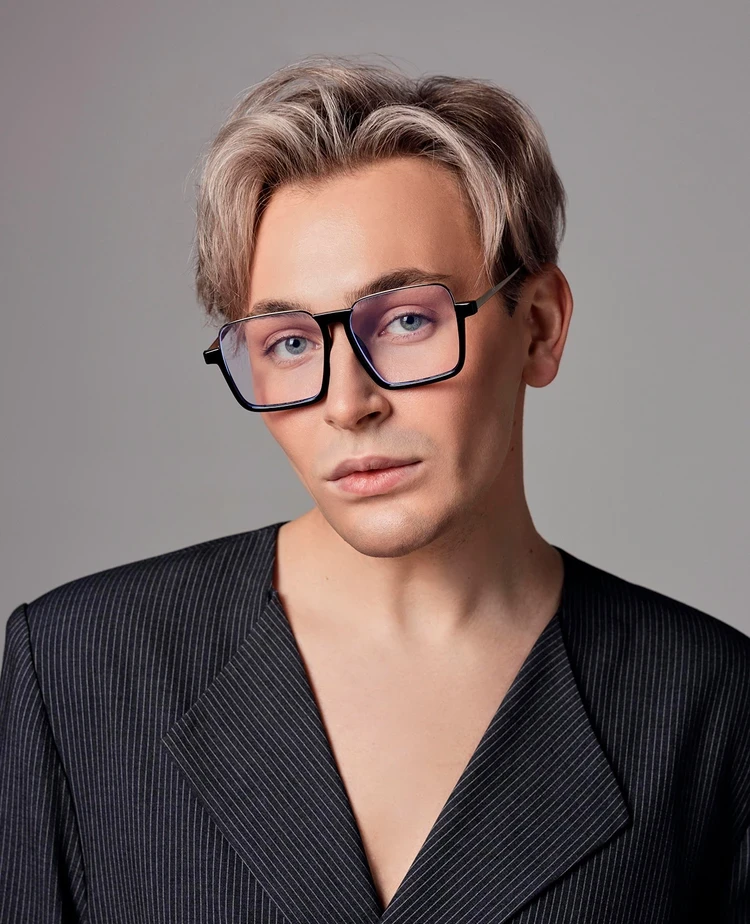 Образы звезд на «Золотом орле»: модный провал Агаты Муцениеце и роскошная Лиза Боярская