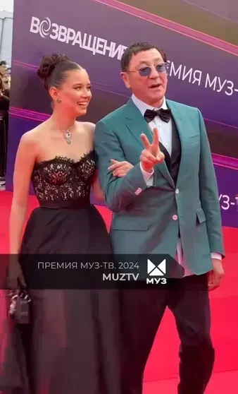 Невеста Григория Лепса отметила день рождения в бане в Лондоне и снялась обнажённой