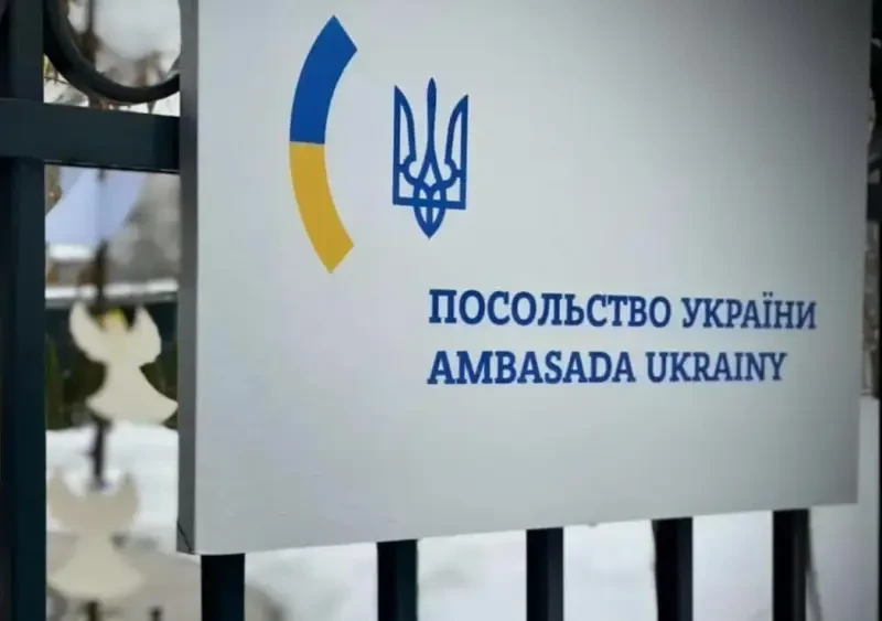 Украинских мужчин будут автоматически ставить на военный учёт при обращении в консульства за границей