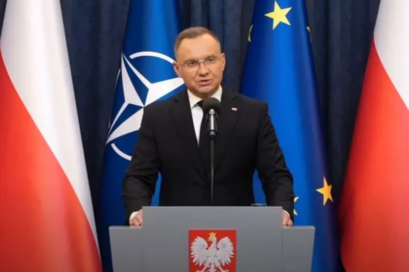 Польский президент уверен, что США не будут сокращать свои войска в Европе в угоду России