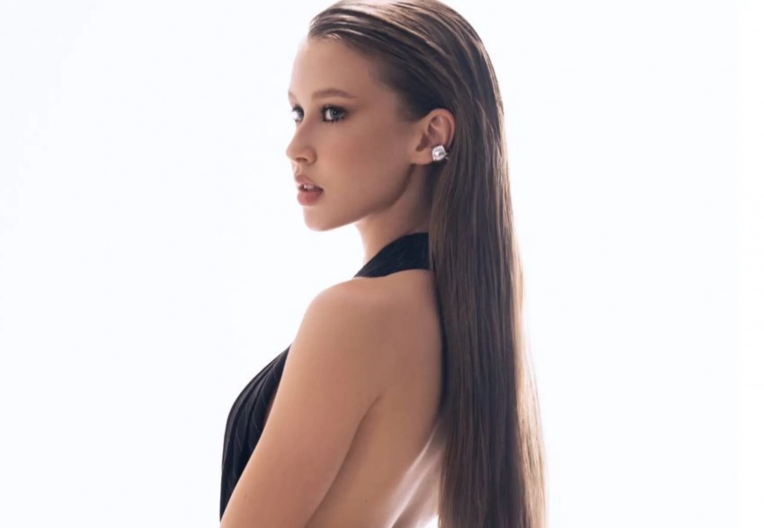 Анна Пересильд снялась в фотосессии в платье с открытой спиной и снова столкнулась с критикой