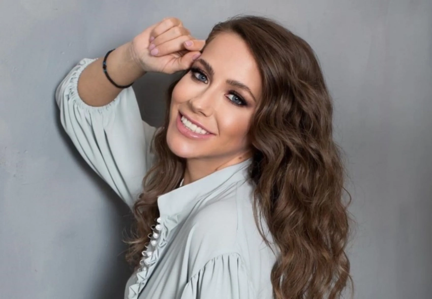 "Огромная дырка была". Юлия Барановская рассказала, что делала пластическую операцию