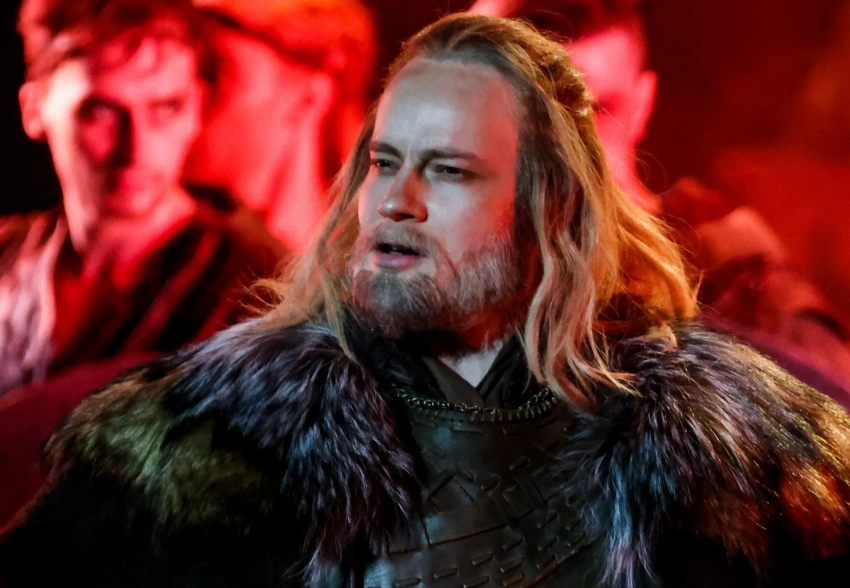 Екатерина Мизулина поддержала Шамана на премьере оперы "Князь Владимир"