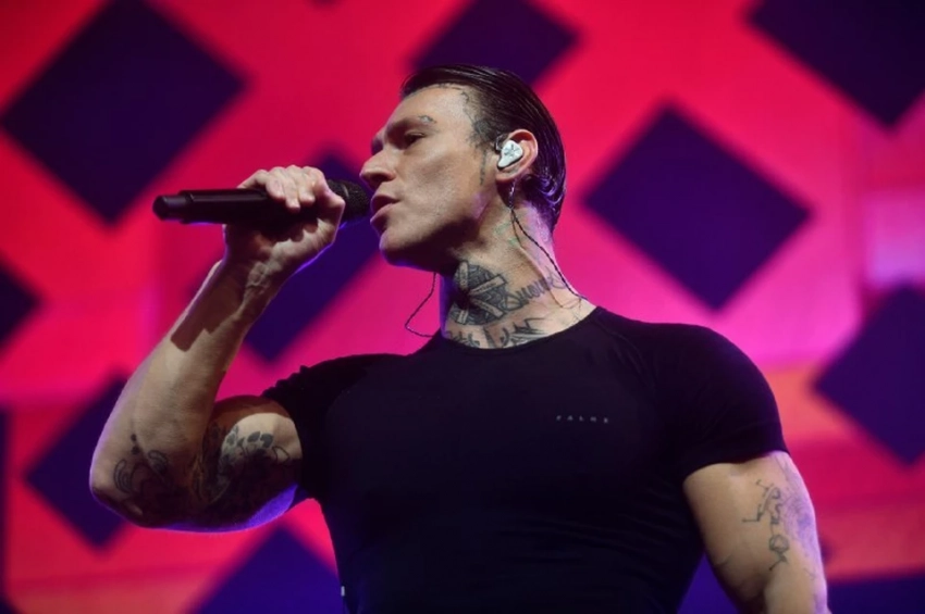 Раскрыт секрет мускулистого тела Niletto: как певец добился идеальных форм