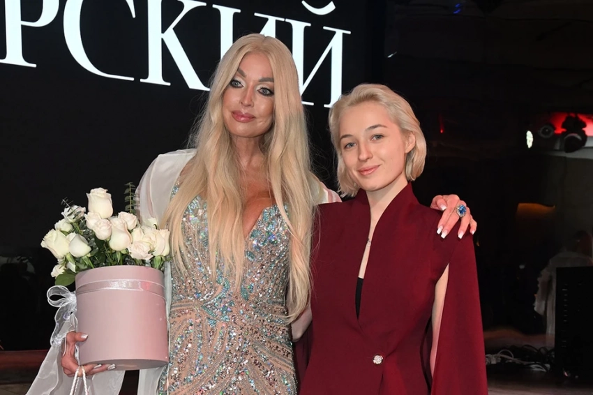 В семье Волочковой разгорелся скандал из-за свадьбы: «Пусть отстанут от меня и от моей дочери!»