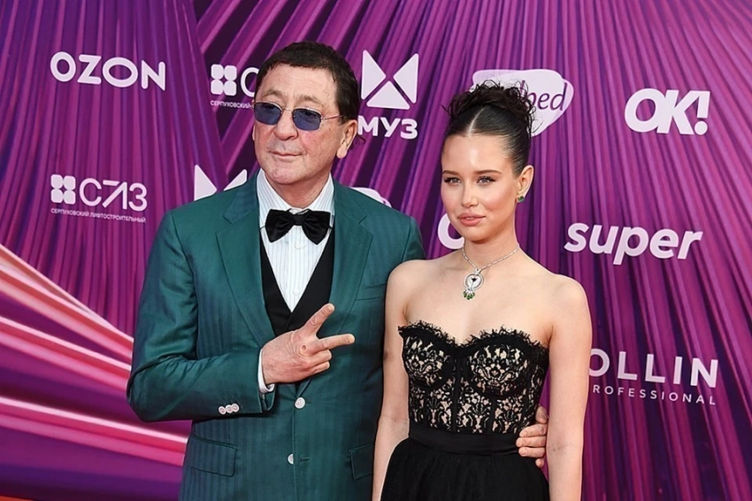 Невеста Лепса бросила возлюбленного из-за измены