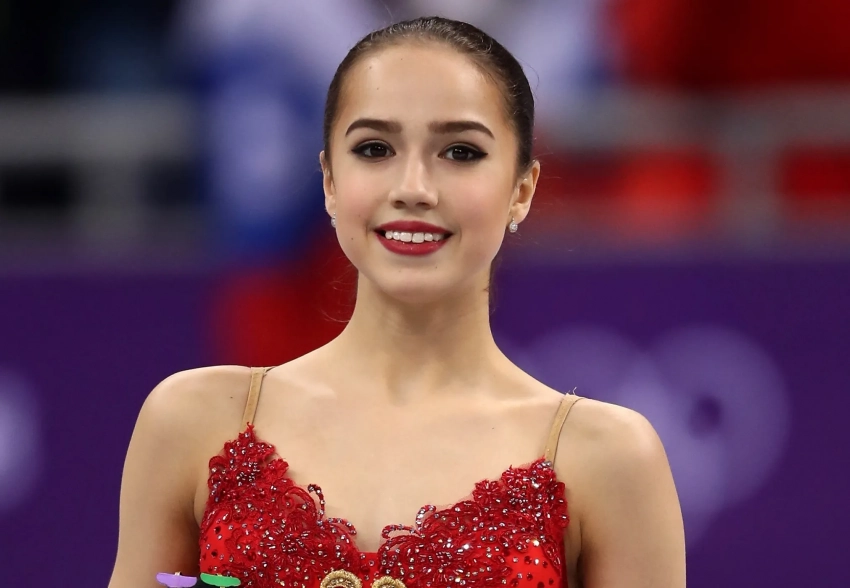 Алина Загитова опубликовала архивные кадры своей подготовки к Олимпиаде