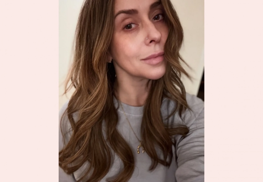 Дженнифер Лав Хьюитт отпраздновала своё 46-летие и опубликовала селфи без макияжа и ретуши