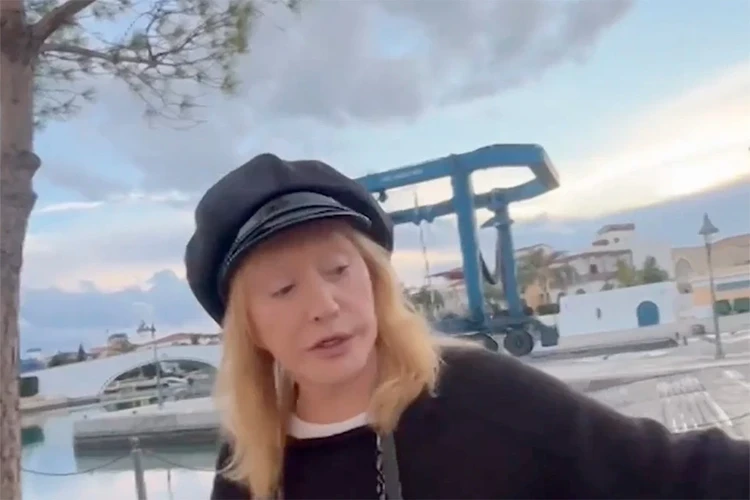 Алла Пугачева после стыдного скандала на Кипре высказалась о своей внешности