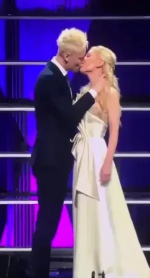 "Самая красивая женщина в мире". Шаман высказался о Екатерине Мизулиной