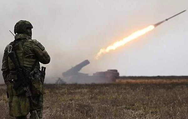 Юрий Подоляка в свежей сводке от 17.03.2025 сообщил о том, что бои в приграничье Курской области идут за каждую лесополосу