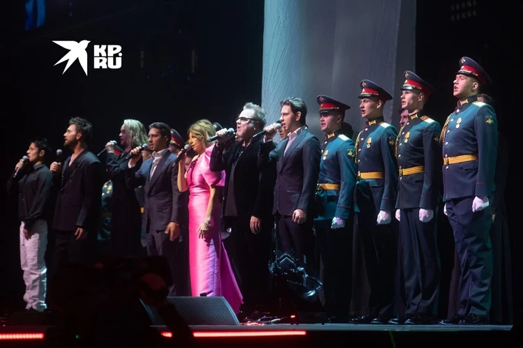 О чем говорили за кулисами «Золотого граммофона» в Петербурге: Ревва поделился личным о матери, а Панайотов вспомнил о дочери Началовой